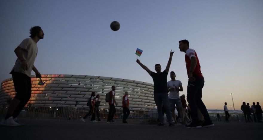 “Başa düşmürəm, niyə bəziləri hesab edir ki,..."