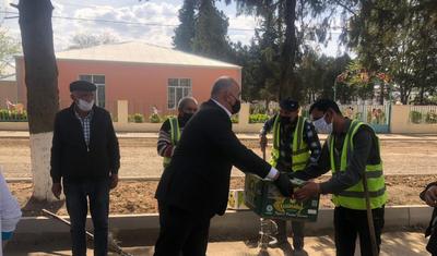 Vitse-prezident 200-dən çox ailəyə yardım etdi -