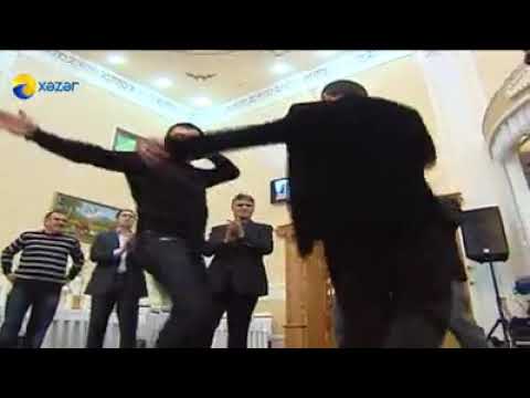 Azərbaycanda baş məşqçi belə rəqs etdi – 2 VİDEO