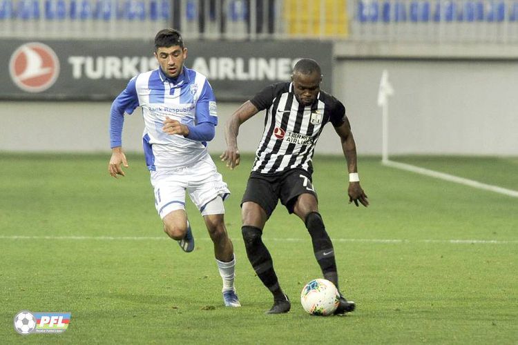 "Bu futbolçunun "Neftçi"də qalmasını çox istərdim"