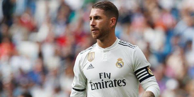 "Futbol qayıtsa, insanların fikirlərini yayındırmaq olar"