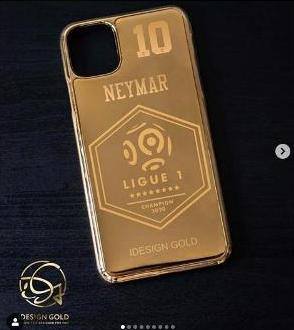 Çempionluğa görə qızıl örtüklü telefon alacaqlar - FOTO