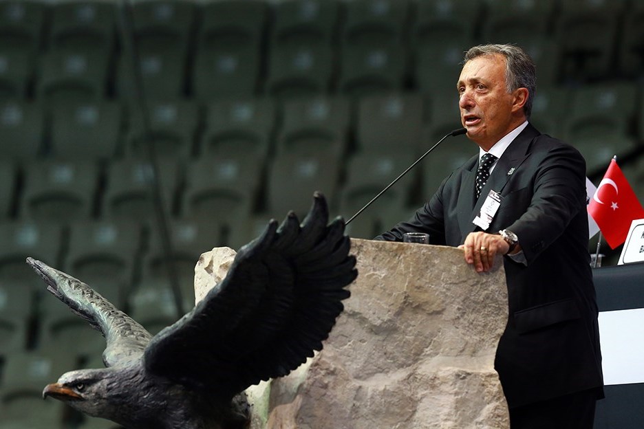 "Beşiktaş"ın prezidenti koronavirusa yoluxdu - FOTO