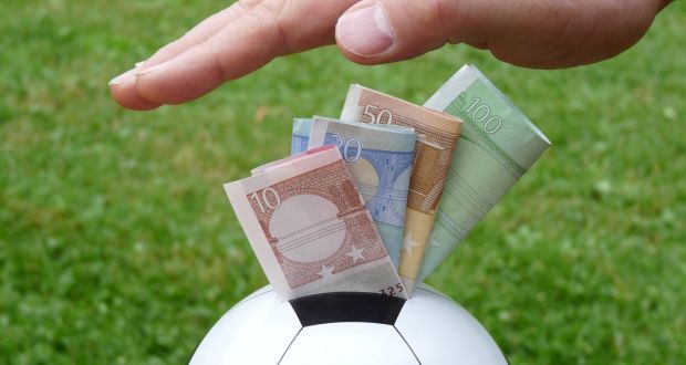 UEFA "Qarabağ"dan başqa bütün klublara 15 min ödədi