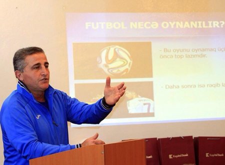 "Qurba Qurbanov üstümə aqressiv gələrək, “görmürsən, məni itələyirlər” dedi"