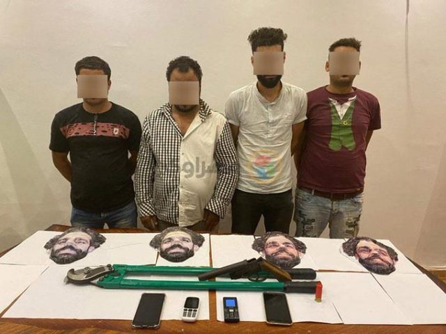 Salahın maskasında 4 nəfər mağazanı qarət etdi - FOTO