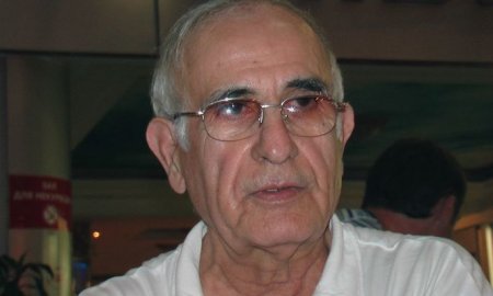 “Stəkan bir yana, əl altında olan hər şey paltardəyişmə otağında uçurdu!”