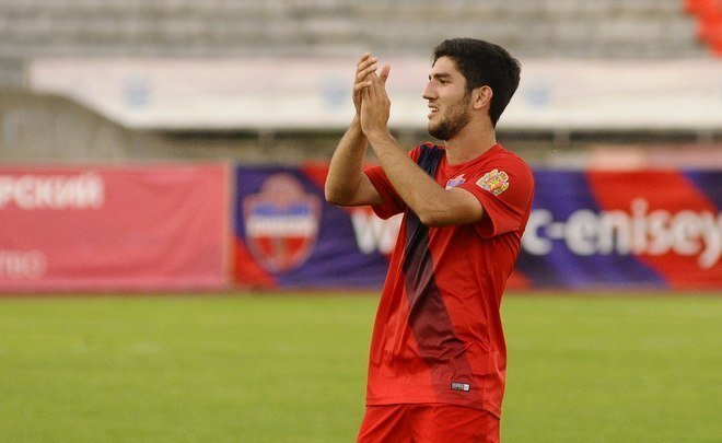 Azərbaycanlı futbolçu Rusiya klubu ilə müqavilə imzaladı