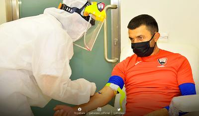 Həkim "Qəbələ"nin futbolçularını bir-bir… -