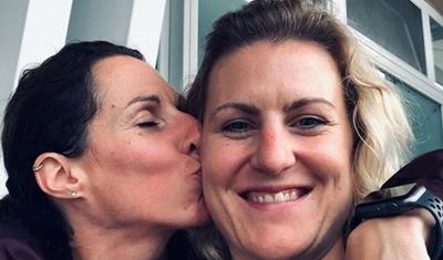 Azərbaycan çempionatının mükafatçısı həmcinsi ilə ailə qurdu