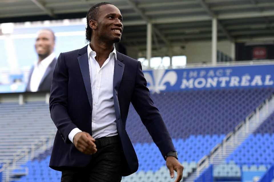 Məşhur futbolçu federasiya prezidentliyinə namizəd oldu