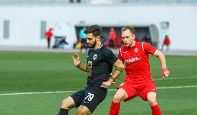 Azərbaycan futbolunda varlı ilə kasıbın dueli -