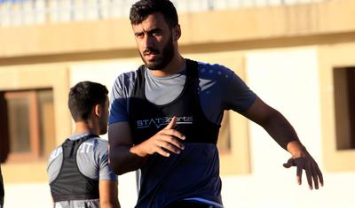Ayxan Abbasov futbolçuları başına topladı və ...