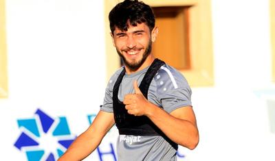 Ayxan Abbasov futbolçuları başına topladı və ...