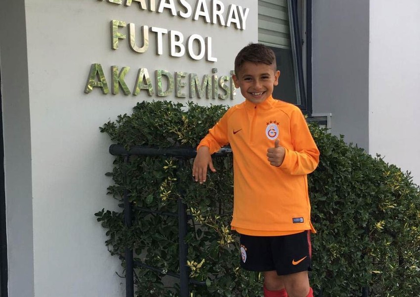 Azərbaycanlı futbolçu: “Qalatasaray”a böyük uğurlara imza atmaq üçün gəlmişəm”: VİDEO