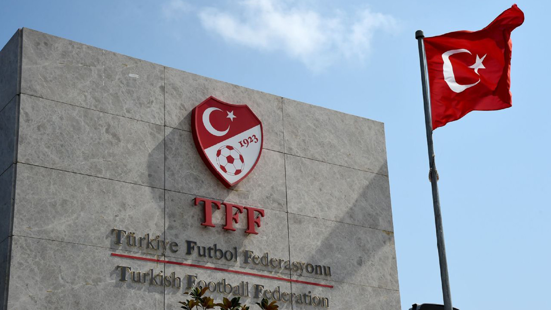 Türkiyə Futbol Federasiyası AFFA-nın jestinə biganə qalmadı - FOTO