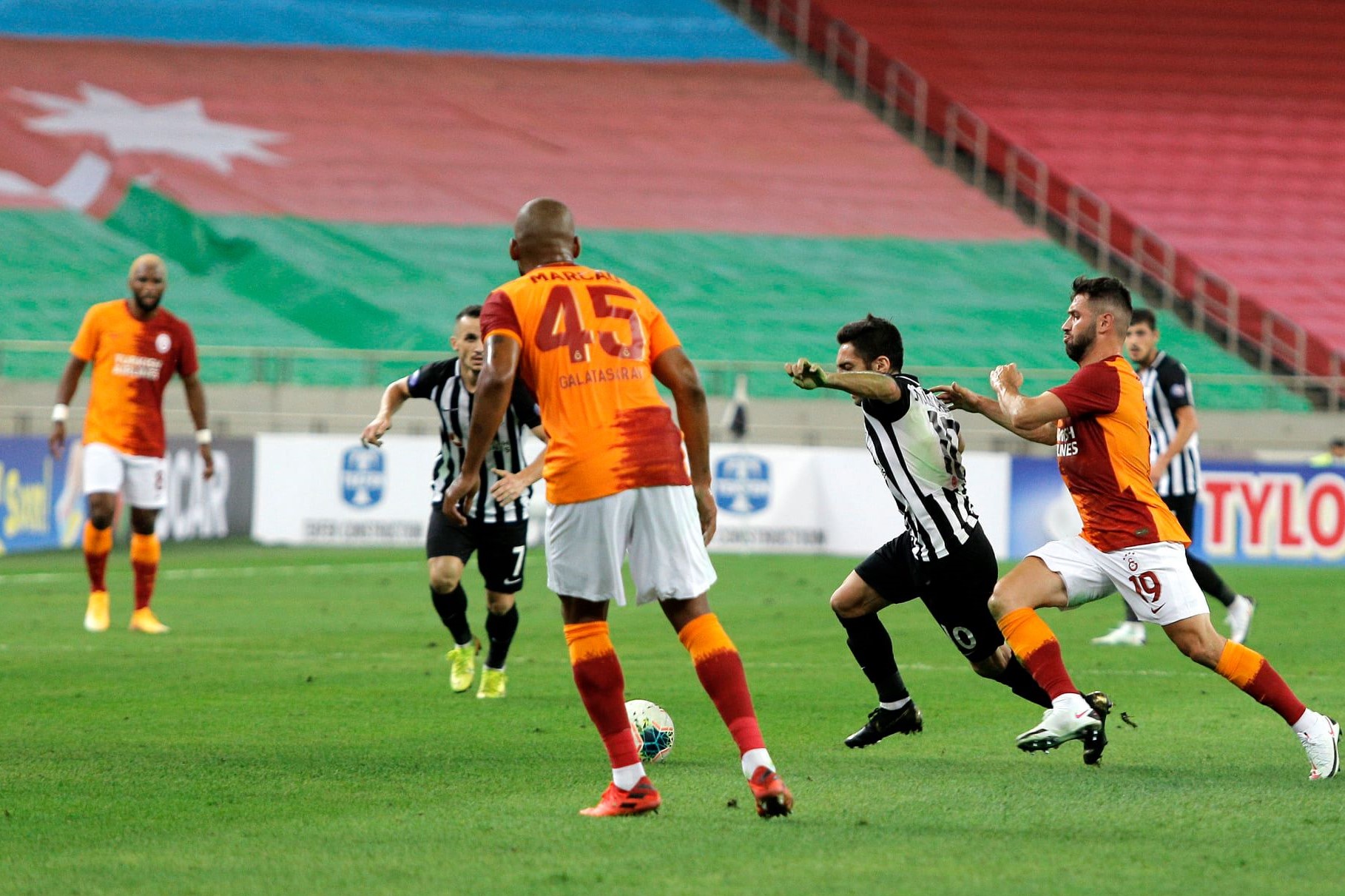 "Qalatasaray"ın Bakı gəzintisindən 10 dəqiqəlik VİDEOREPORTAJ