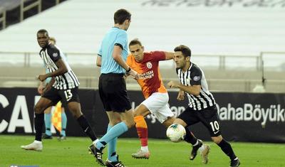 Qardaşlıq havasında keçən “Neftçi” - “Qalatasaray” matçından
