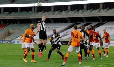 Qardaşlıq havasında keçən “Neftçi” - “Qalatasaray” matçından