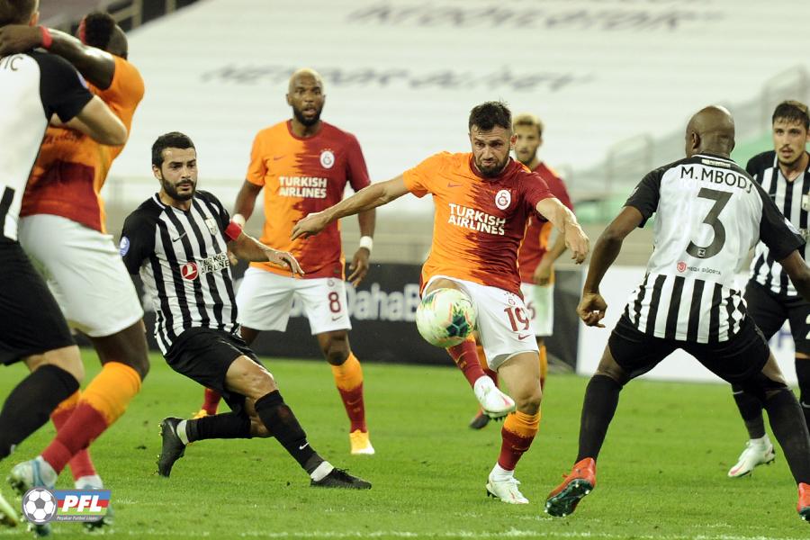 Qardaşlıq havasında keçən “Neftçi” - “Qalatasaray” matçından VİDEO+FOTOREPORTAJ