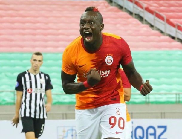 “Neftçi”yə iki qol vurdu, Allaha təşəkkür etdi - FOTO