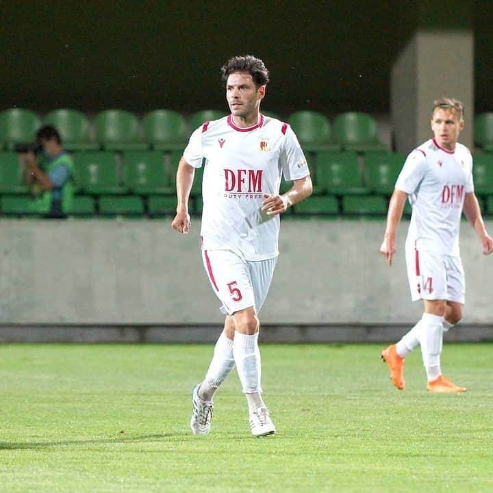Azərbaycanlı futbolçu 7-ci dəqiqədə lazım oldu - VİDEO