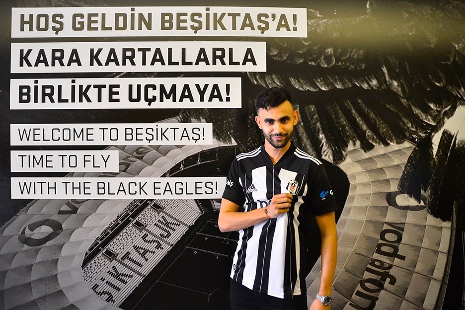 Premyer Liqa klubunun yarımmüdafiəçisi "Beşiktaş"da