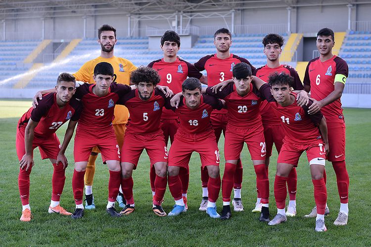 Azərbaycan millisinə yerli klublardan 21 futbolçu tapıldı