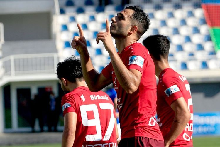 Premyer Liqada I dövrənin "KİNDER SÜRPRİZ"İ - FOTO