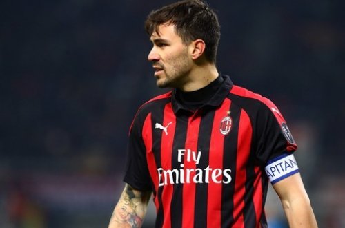 "Milan"ın qapıçısı və yeni transferi koronavirusa yoluxdu