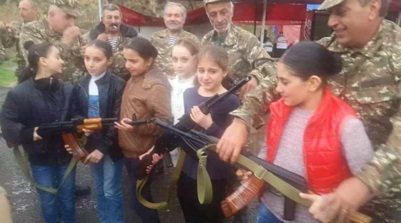 Ermənistan ordusunda BİABIRÇILIQ: azyaşlı qızları... - FOTO