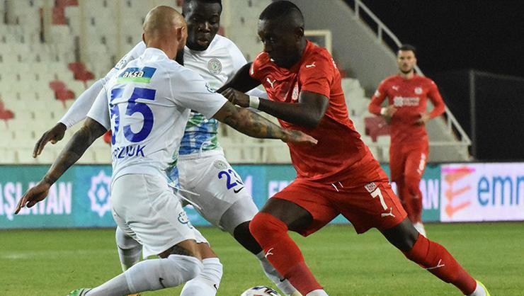 "Qarabağ"ın rəqibi evdə “Rizəspor"a məğlub oldu
