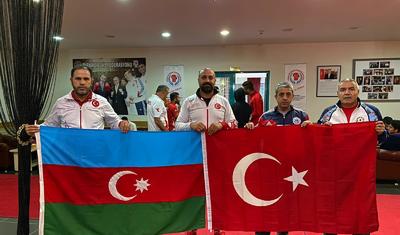 "Azərbaycanın yanında olmaqdan qürur hissi keçiririk" -