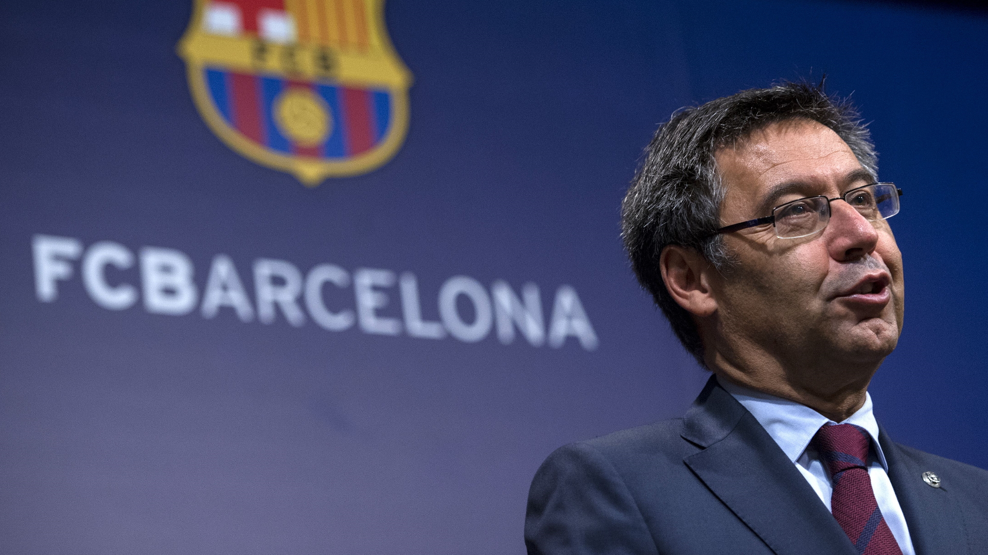 “Barselona”nın prezidenti vəzifəsindən istefa verdi
