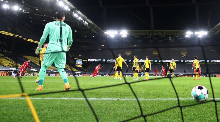 “Bavariya” Dortmunddan da qalib ayrıldı - Bundesliqada VIII tur