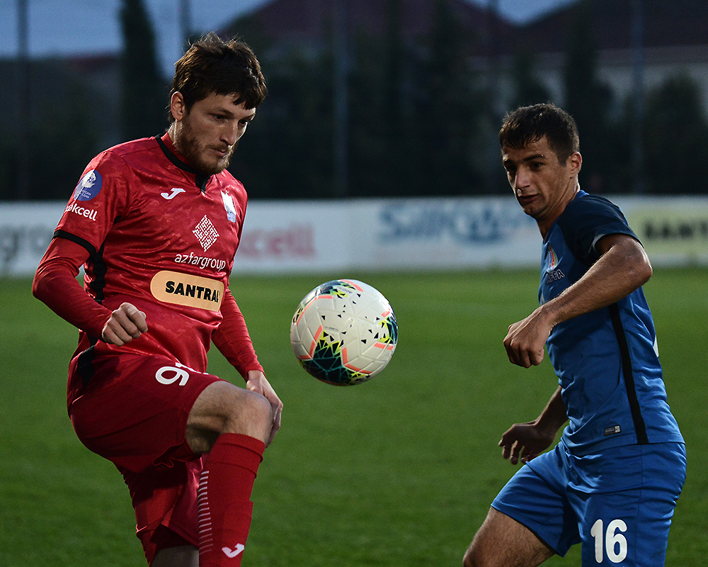 "Gecə səsə oyandım və hər şeyi həmin vaxt öyrəndim"