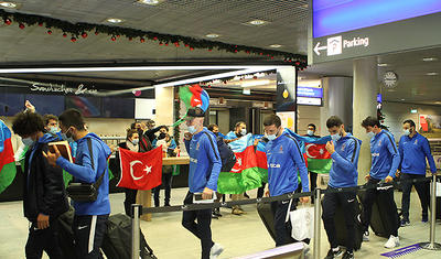 Uzaq eldə futbolçularımıza elə münasibət göstərdilər ki… -
