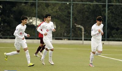 "Neftçi” Mahmud Qurbanovla ümid verir -