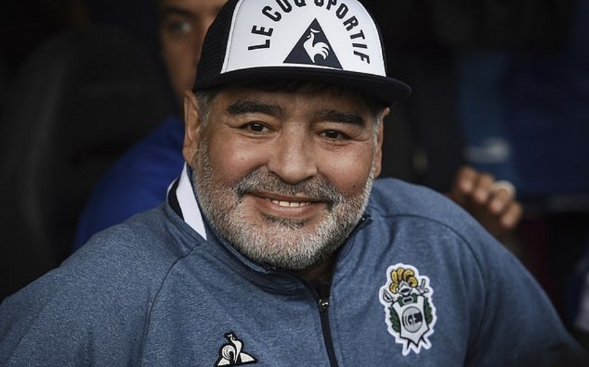 Prezident Maradona ilə vida mərasimində iştirak etdi - Argentinada