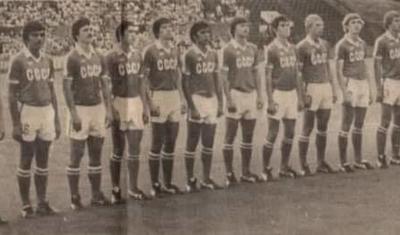 Axı siz ölməmisiz, hər gün onun hesabına yeyib-içən futbol veteranları?!
