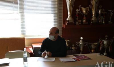 Yığmaların baş məşqçiləri Əliyevə hesabat verdi -
