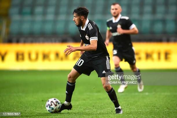 "Qarabağ"ın legioneri Azərbaycanda ən yaxşı futbolçu seçildiyi üçün... FOTO