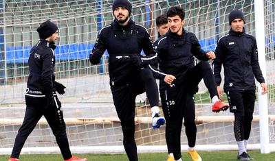 Premyer Liqa klubu yeni transferlərini tərlətdi -