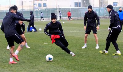Premyer Liqa klubu yeni transferlərini tərlətdi -