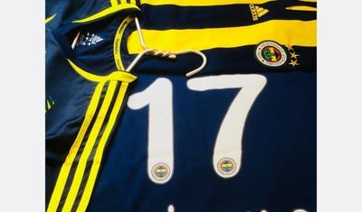 Azərbaycanlı xanım azarkeşin Məsut Özil sevgisi: “Gəl, gündüzlə gecə olaq” -