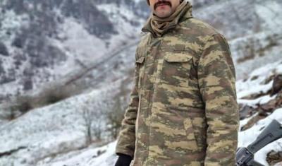 Döyüşən jurnalistlər: "Saxladıqları donuzlar öz meyitlərini yeyirdilər"  -