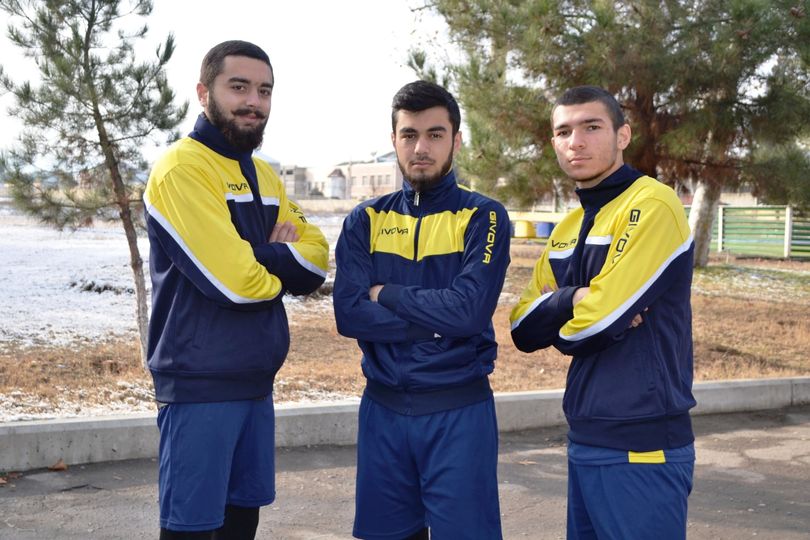 “Kəpəz” 1 gürcü və 2 yerli futbolçu ilə müqavilə bağladı