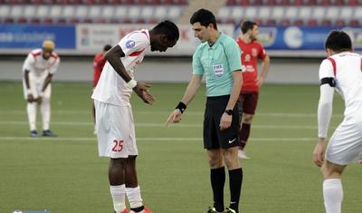 Aldıqları pula, oynadıqları futbola bax! -