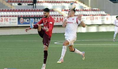 Aldıqları pula, oynadıqları futbola bax! -
