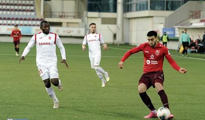 Aldıqları pula, oynadıqları futbola bax! -